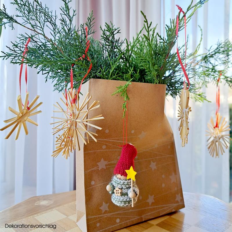 Straw Christmas Ornament Set